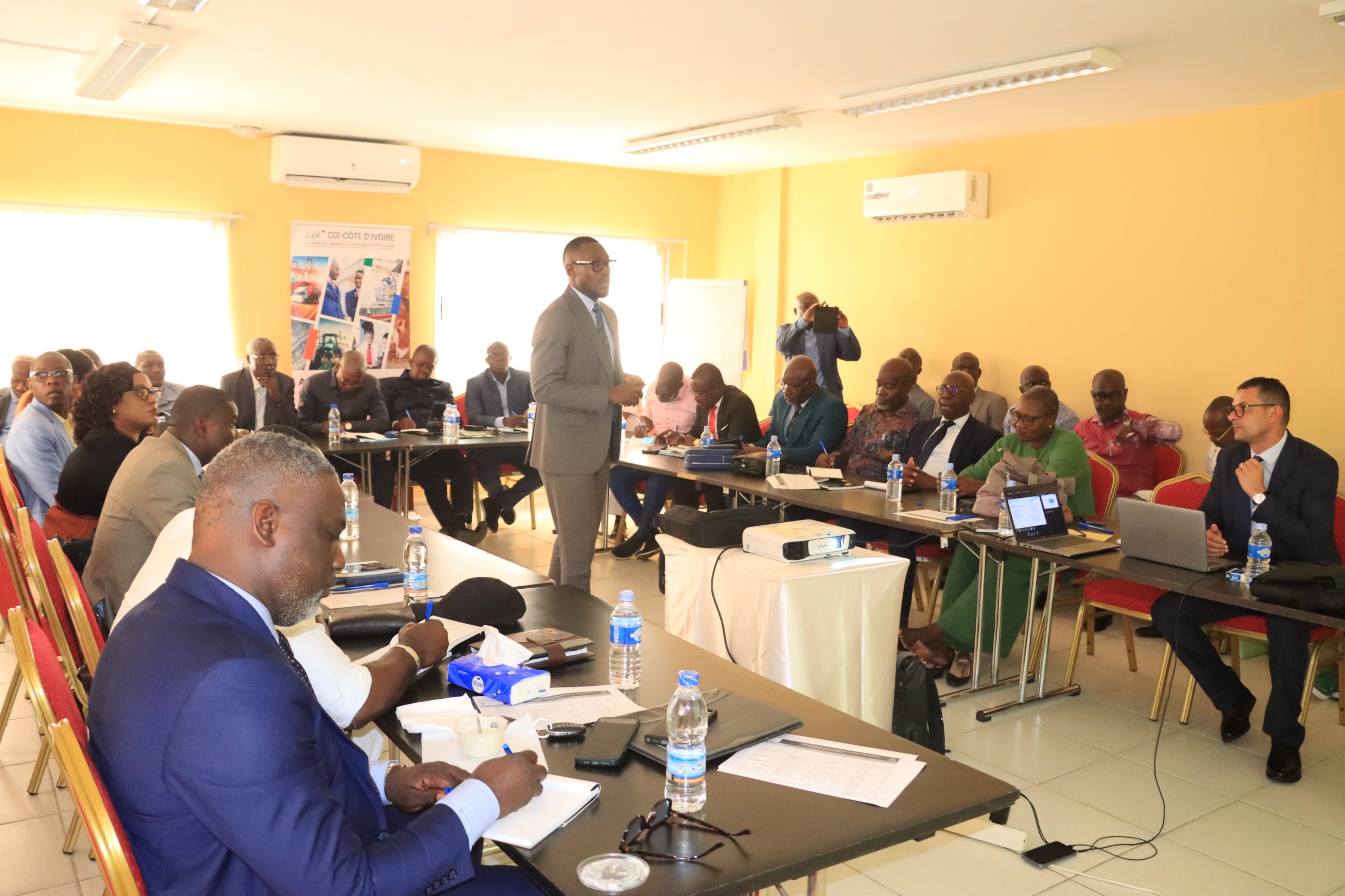 CÔTE D’IVOIRE / COMMERCE INTÉRIEUR : 40 AGENTS SUPPLÉMENTAIRES FORMÉS POUR INTENSIFIER LA LUTTE CONTRE LA FRAUDE AU TABAC VIA LE SYSTRAC