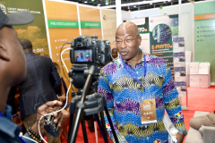 Interview visiteur - stand de GUCE CI